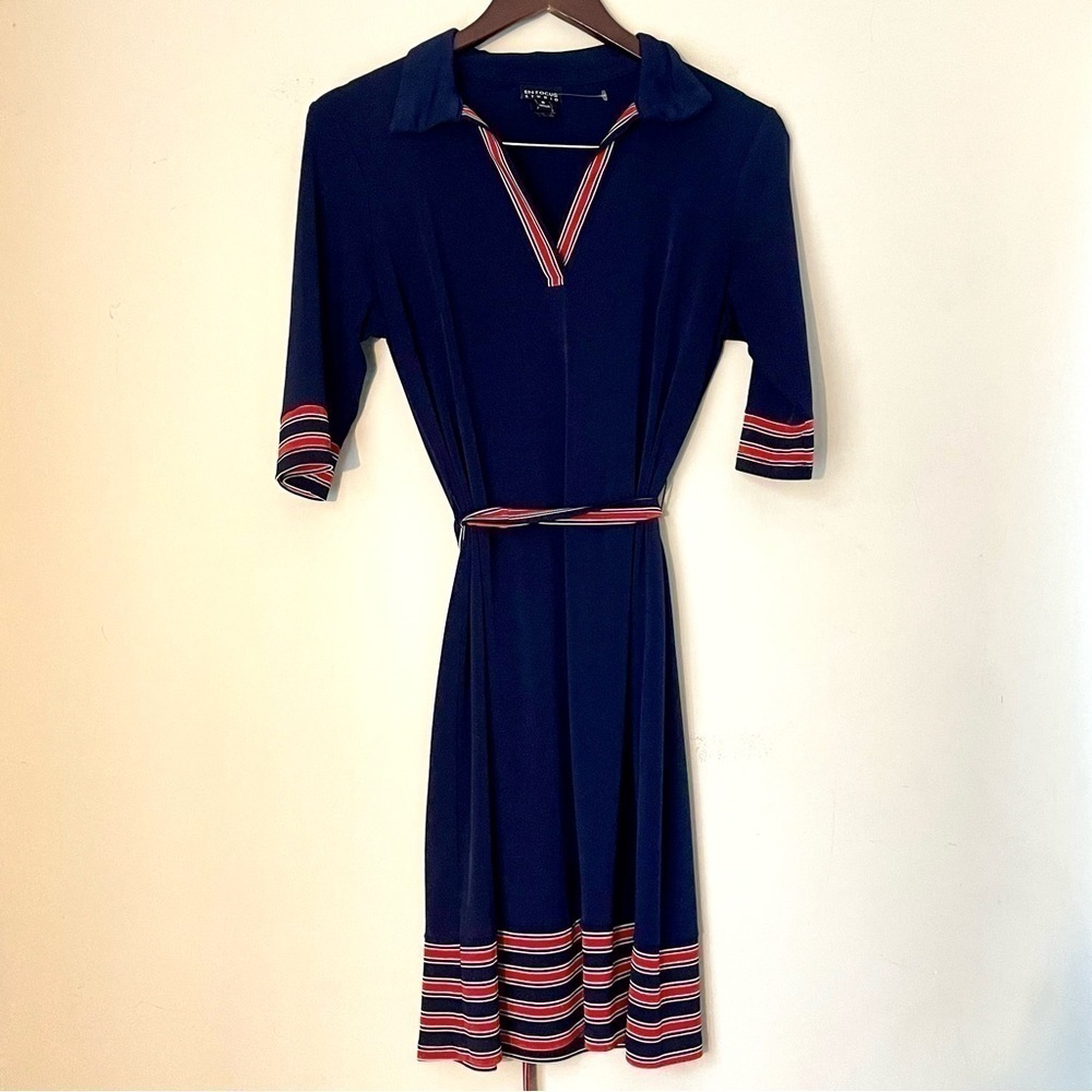 Enfocus Studio | Navy V-neck with red and white stripes | size 8